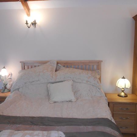 Bed and Breakfast Lletygwilym, Heol Dwr à Kidwelly Extérieur photo